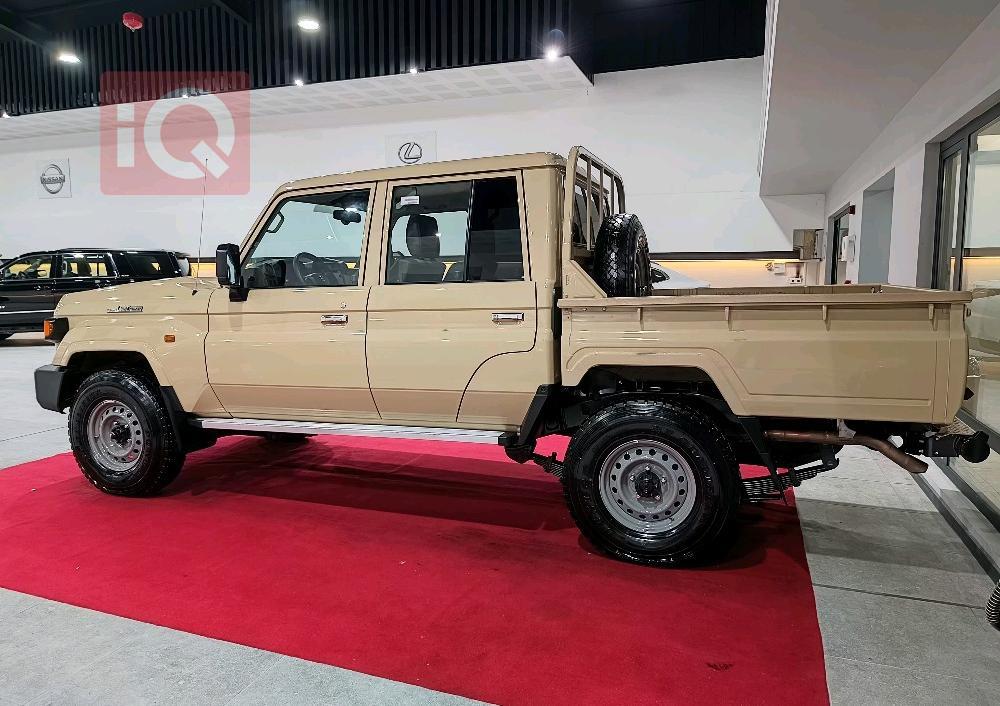 Toyota Land Cruiser Pickup